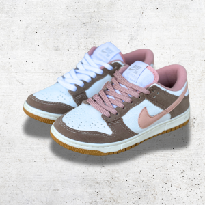 NIKE DUNK LOW MARROM/ ROSA (LINHA PREMIUM)