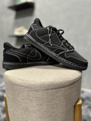 NIKE AIR JORDAN 1 LOW TRAVIS SKOTT PRETO  (LINHA PREMIUM)