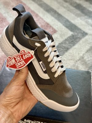 VANS UB 400 GRAFITE/ BRANCO